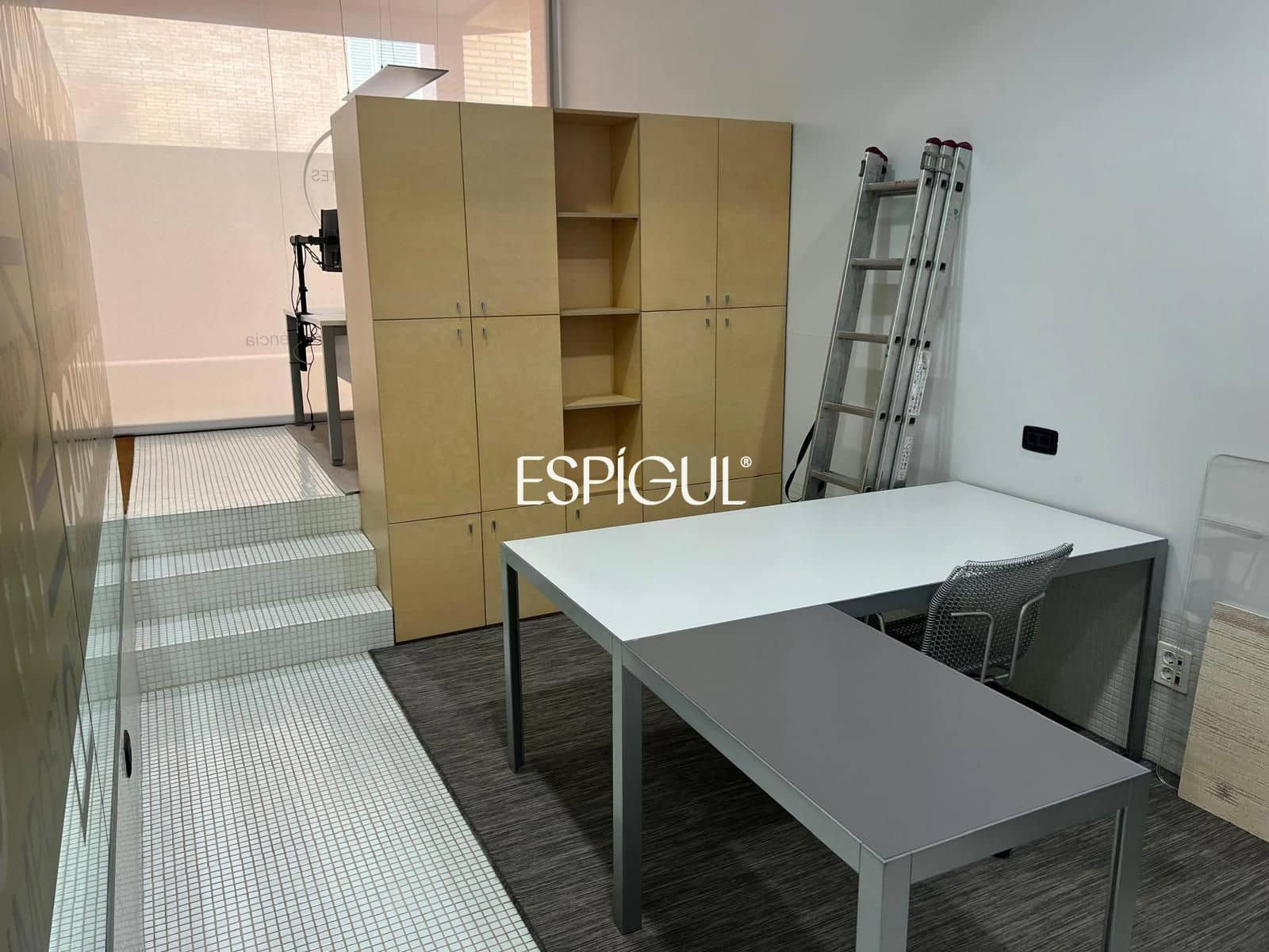 Kontor til salgs i Girona by - € 210 000 (Ref: 10016003)