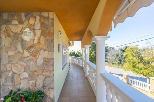 7 slaapkamer Villa te koop in Maçanet de la Selva met garage - € 350.000 (Ref: 10016004)