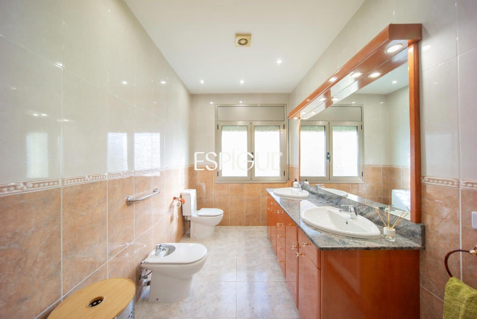 7 slaapkamer Villa te koop in Macanet de la Selva met garage - € 350.000 (Ref: 10016004)