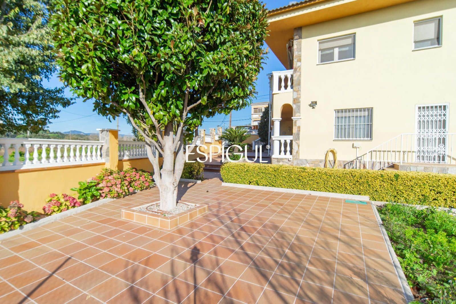 7 slaapkamer Villa te koop in Macanet de la Selva met garage - € 350.000 (Ref: 10016004)