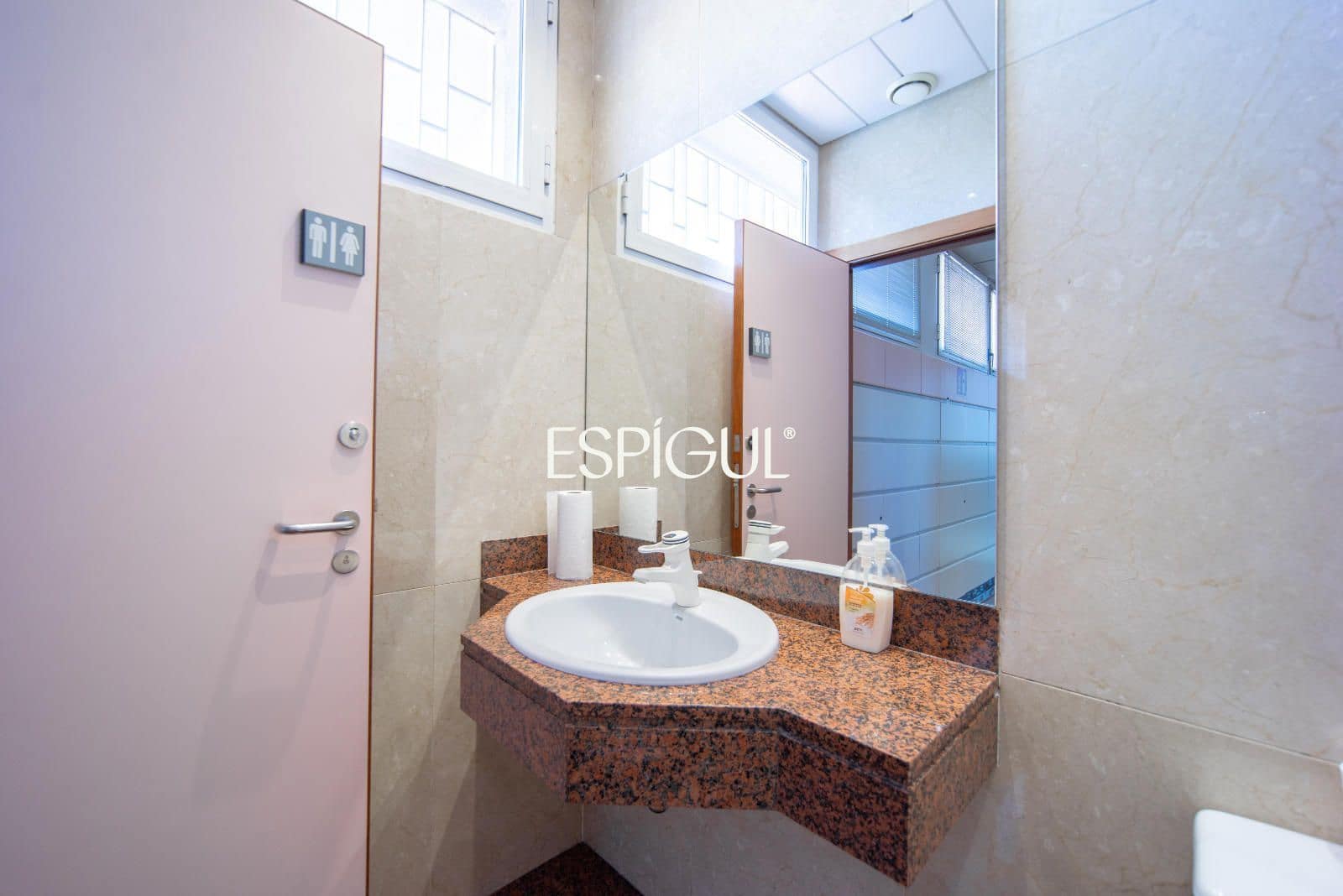 4 soveværelse Penthouse til salg i Girona by - € 500.000 (Ref: 10016009)