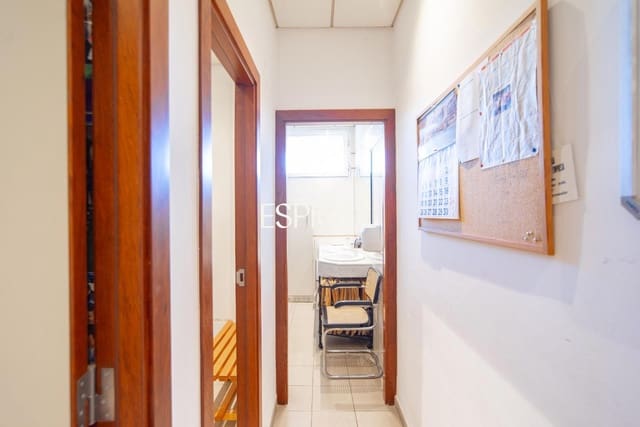 4 soveværelse Penthouse til salg i Girona by - € 500.000 (Ref: 10016009)
