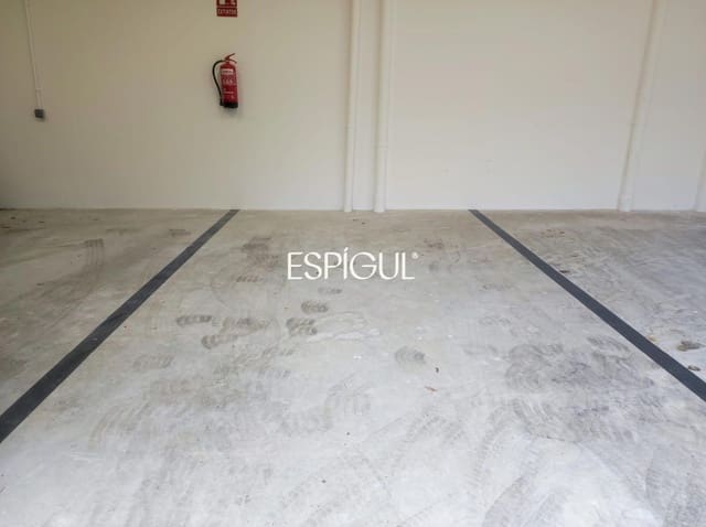 Garage for sale in Girona city - € 23,000 (Ref: 10016016)