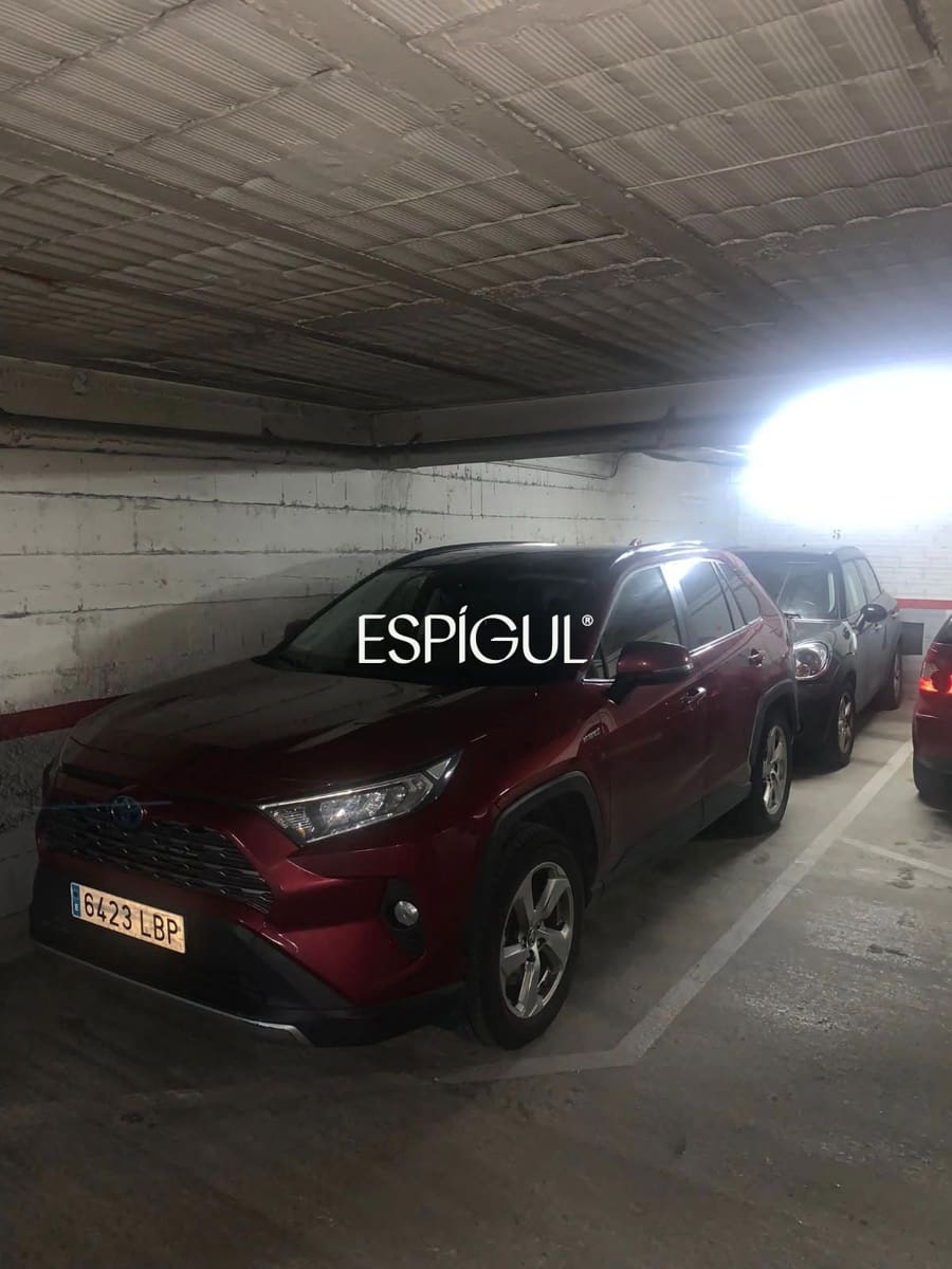 Garage for sale in Girona city - € 27,000 (Ref: 10016017)