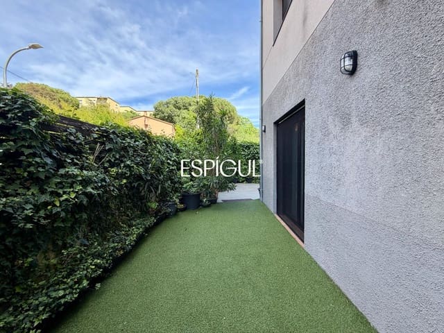 2 soverom Leilighet til salgs i Girona by med garasje - € 325 000 (Ref: 10016021)