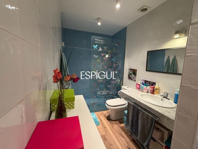 2 soverom Leilighet til salgs i Girona by med garasje - € 325 000 (Ref: 10016021)