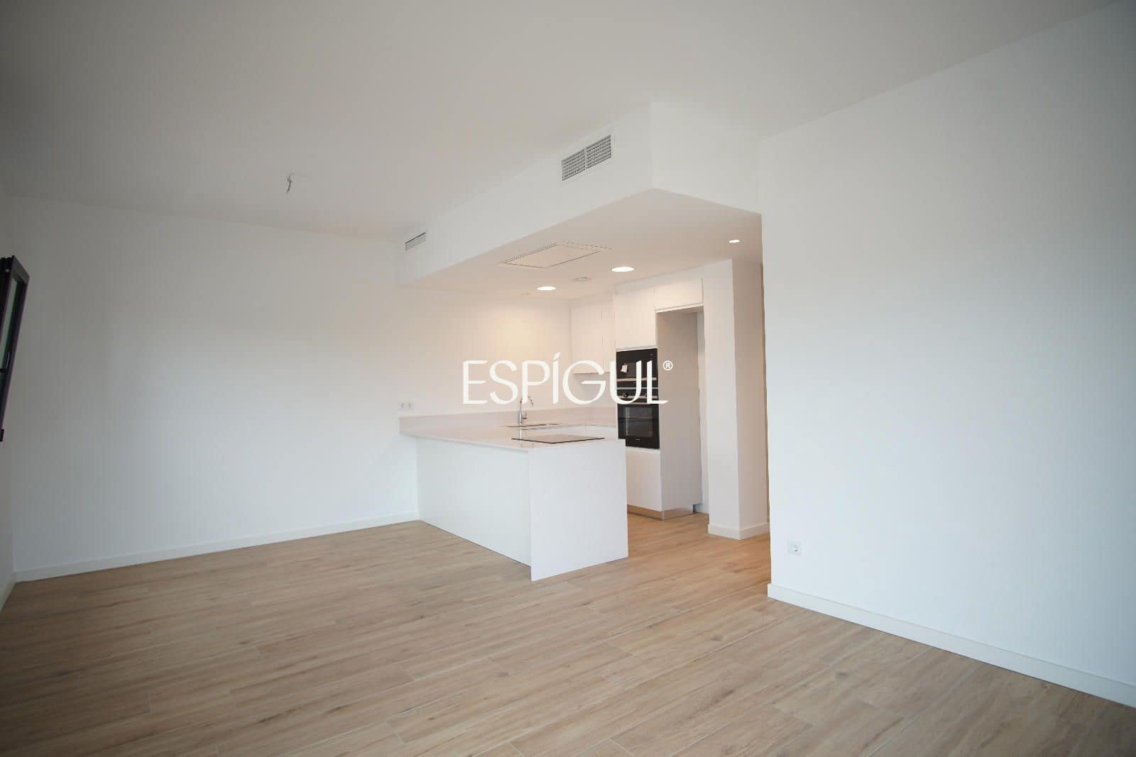 3 bedroom Flat for sale in Vilablareix with pool garage - € 420,000 (Ref: 10016028)