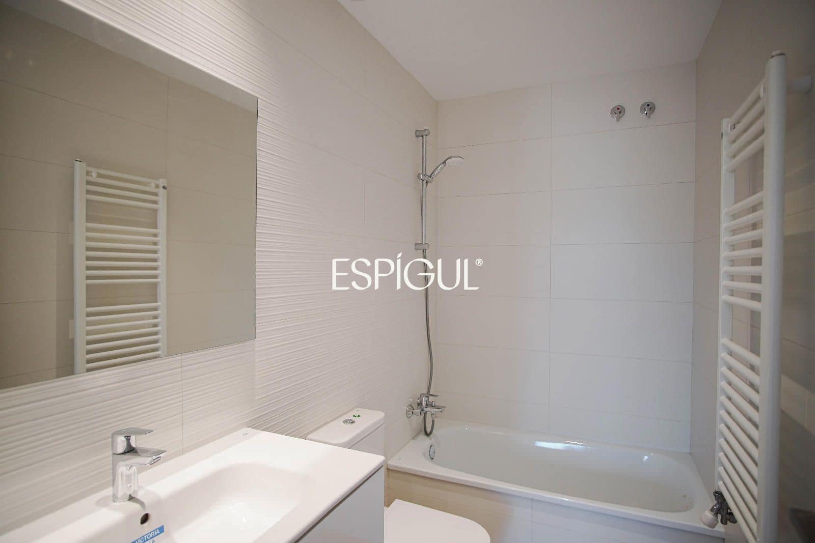 3 bedroom Flat for sale in Vilablareix with pool garage - € 420,000 (Ref: 10016028)