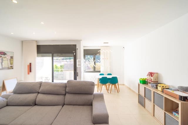 3 bedroom Villa for sale in Anglès with garage - € 350,000 (Ref: 10042213)