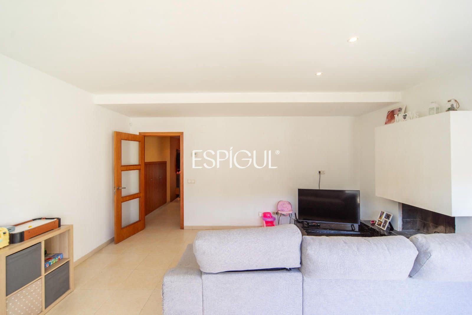 3 bedroom Villa for sale in Angles with garage - € 350,000 (Ref: 10042213)