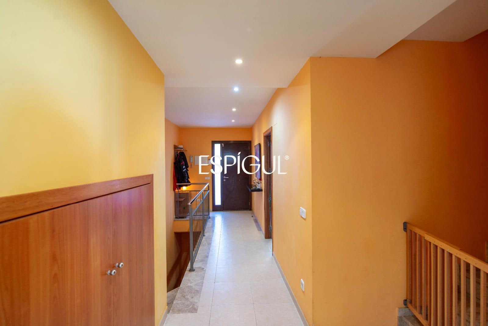3 bedroom Villa for sale in Angles with garage - € 350,000 (Ref: 10042213)