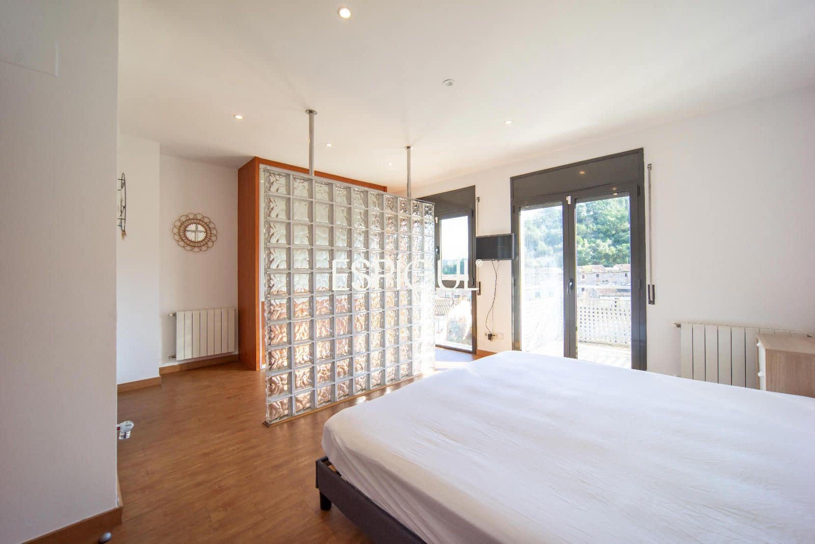 3 bedroom Villa for sale in Angles with garage - € 350,000 (Ref: 10042213)