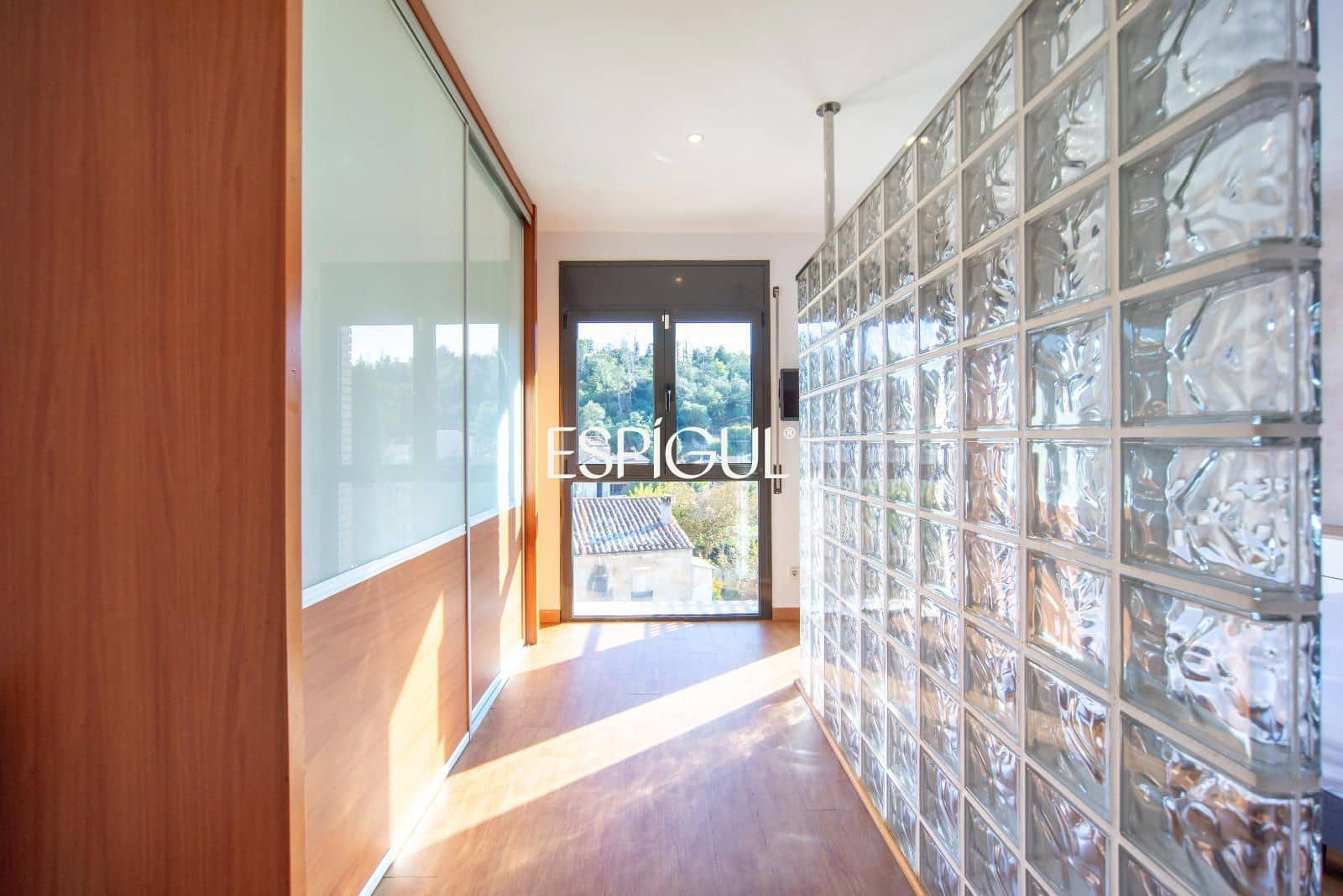 3 bedroom Villa for sale in Angles with garage - € 350,000 (Ref: 10042213)