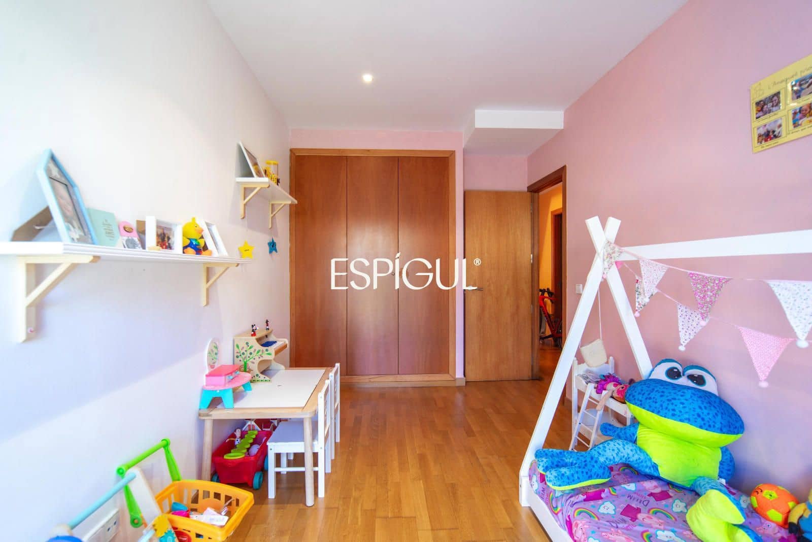 3 bedroom Villa for sale in Angles with garage - € 350,000 (Ref: 10042213)