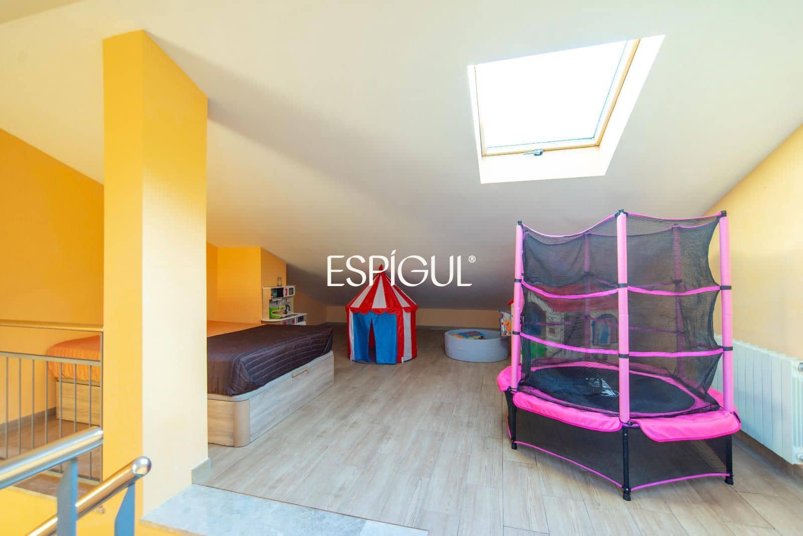 3 bedroom Villa for sale in Angles with garage - € 350,000 (Ref: 10042213)