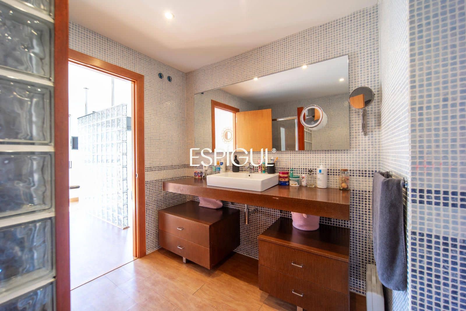 3 bedroom Villa for sale in Angles with garage - € 350,000 (Ref: 10042213)