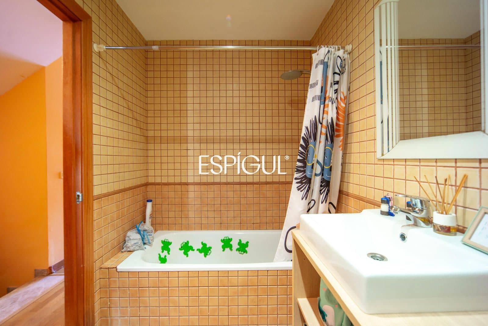 3 bedroom Villa for sale in Angles with garage - € 350,000 (Ref: 10042213)