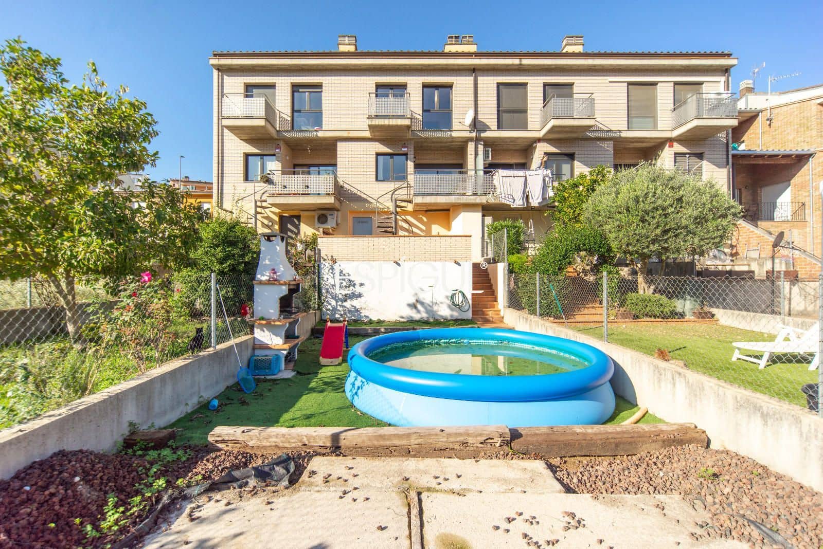 3 bedroom Villa for sale in Angles with garage - € 350,000 (Ref: 10042213)