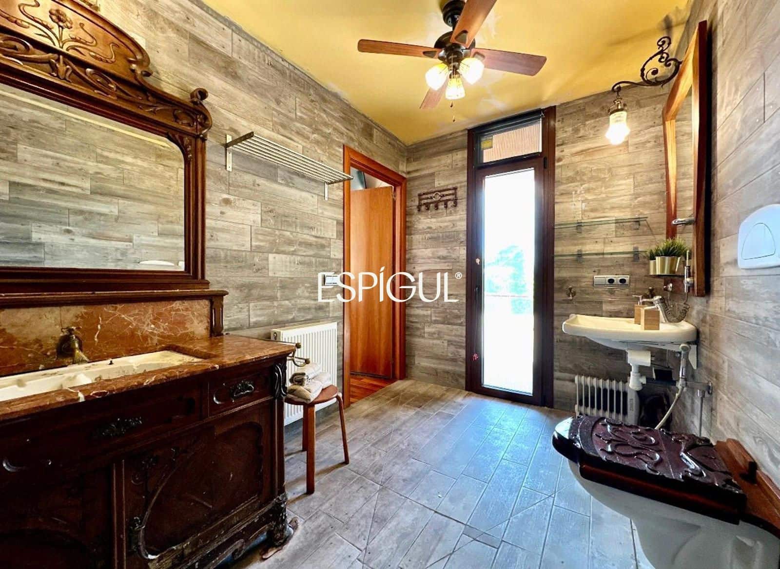 4 bedroom Villa for sale in Bescano with garage - € 449,000 (Ref: 10088672)