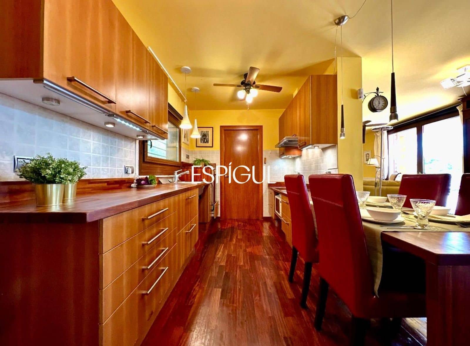 4 bedroom Villa for sale in Bescano with garage - € 449,000 (Ref: 10088672)