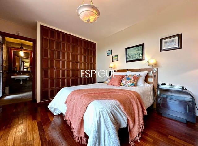 4 bedroom Villa for sale in Bescanó with garage - € 449,000 (Ref: 10088672)