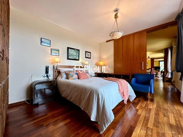 4 bedroom Villa for sale in Bescanó with garage - € 449,000 (Ref: 10088672)