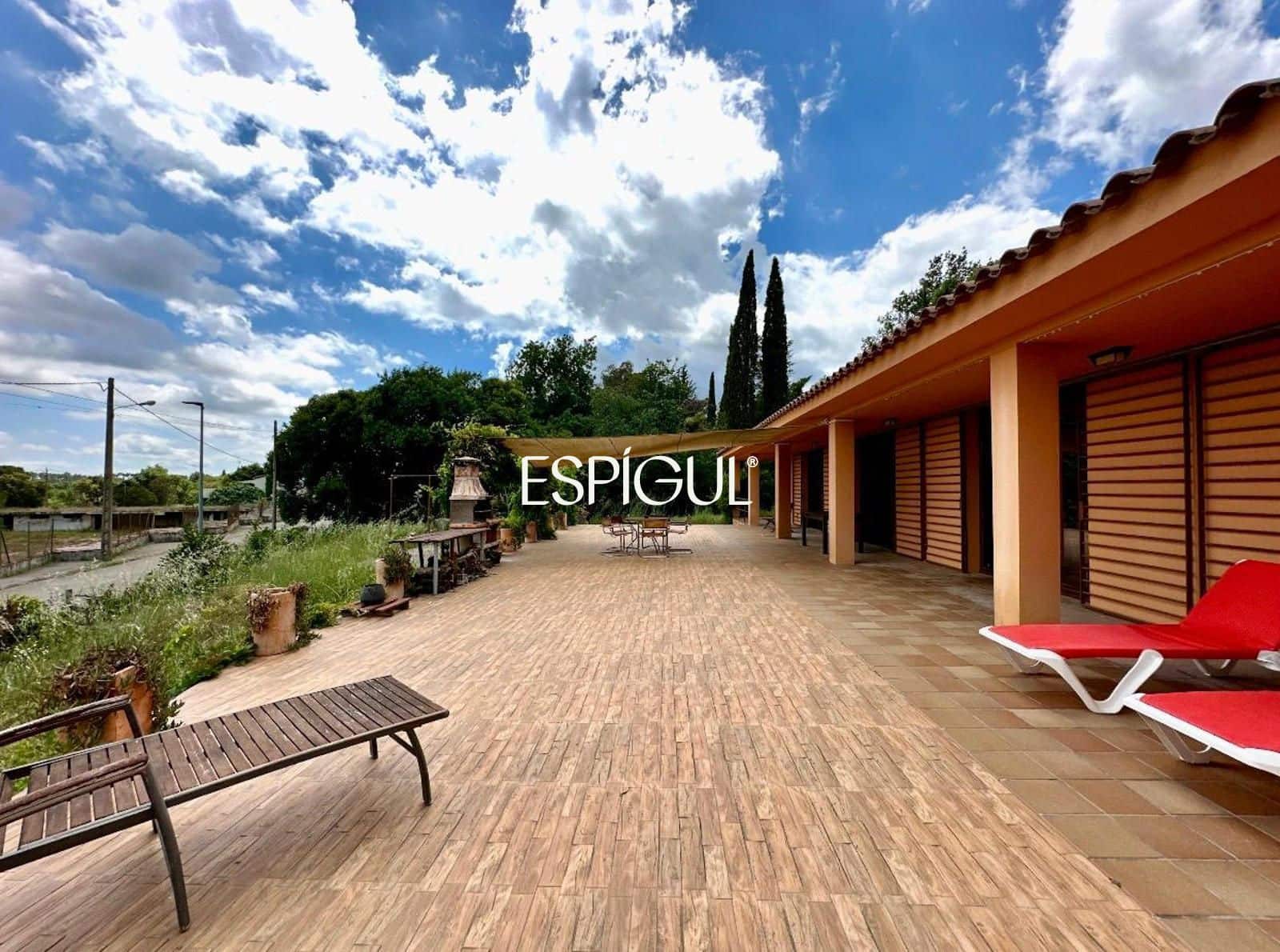 4 bedroom Villa for sale in Bescano with garage - € 449,000 (Ref: 10088672)
