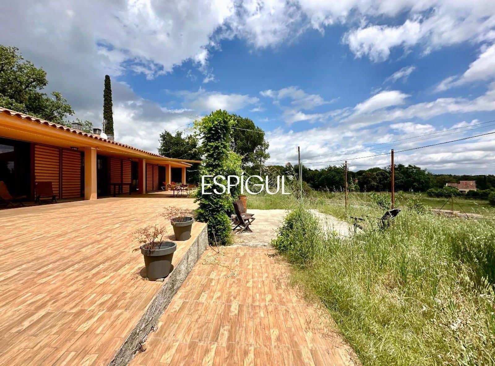 4 bedroom Villa for sale in Bescano with garage - € 449,000 (Ref: 10088672)
