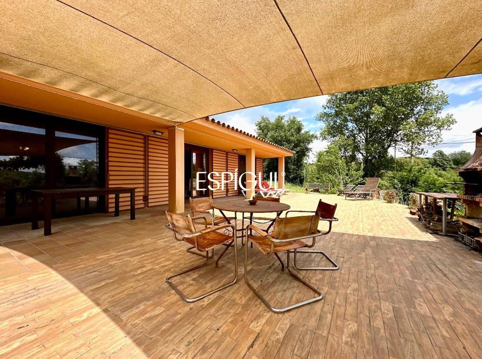 4 bedroom Villa for sale in Bescano with garage - € 449,000 (Ref: 10088672)