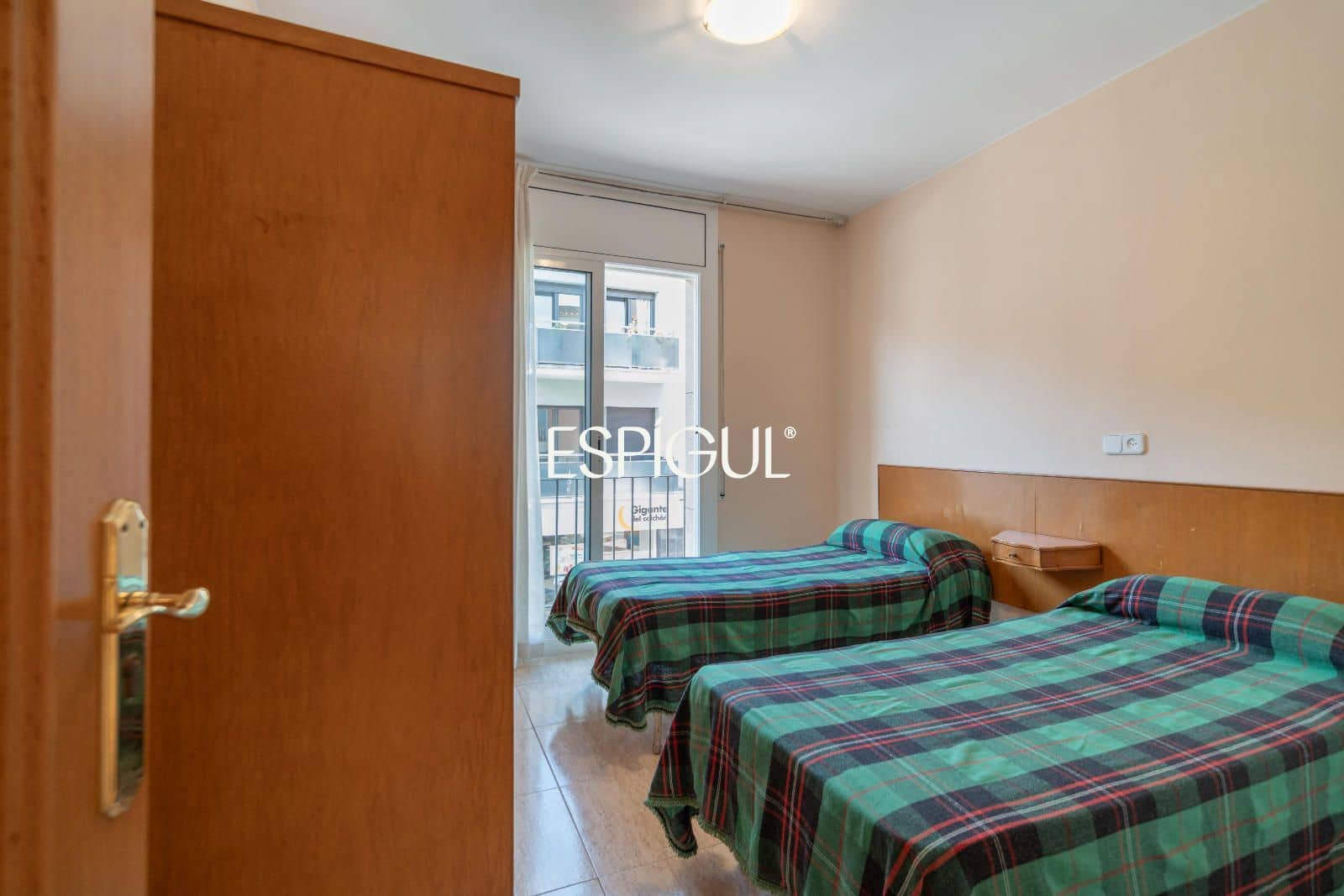 Piso de 4 habitaciones en Sant Feliu de Guíxols en venta - 380.000 € (Ref: 10125007)