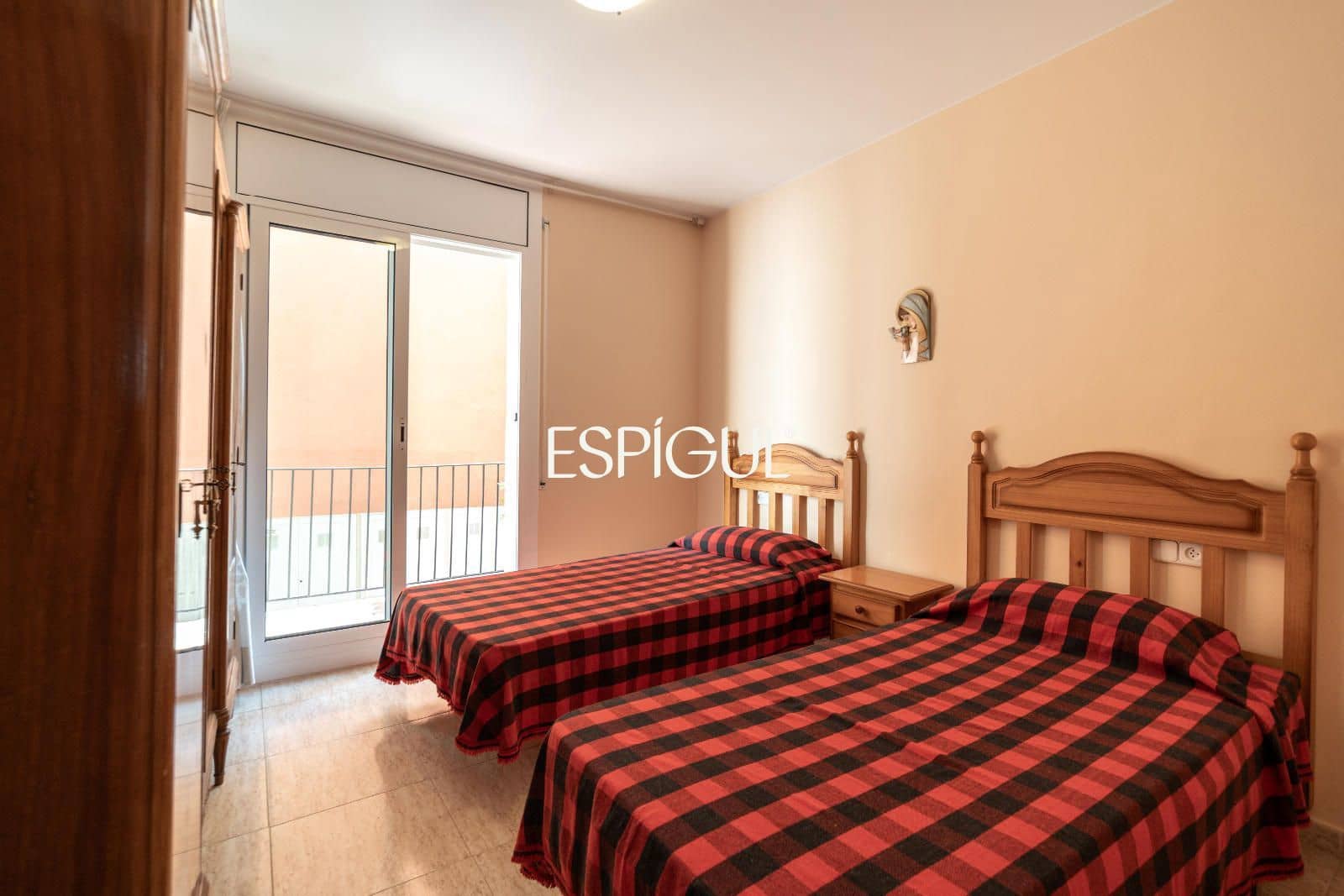 Piso de 4 habitaciones en Sant Feliu de Guíxols en venta - 380.000 € (Ref: 10125007)
