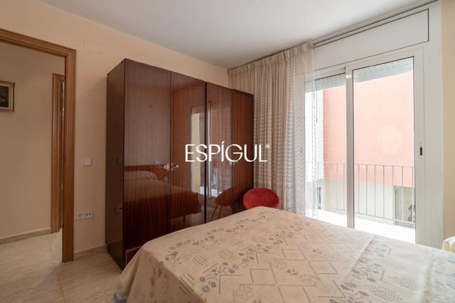 Piso de 4 habitaciones en Sant Feliu de Guíxols en venta - 380.000 € (Ref: 10125007)