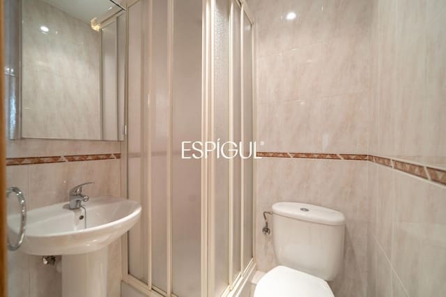 Piso de 4 habitaciones en Sant Feliu de Guíxols en venta - 380.000 € (Ref: 10125007)