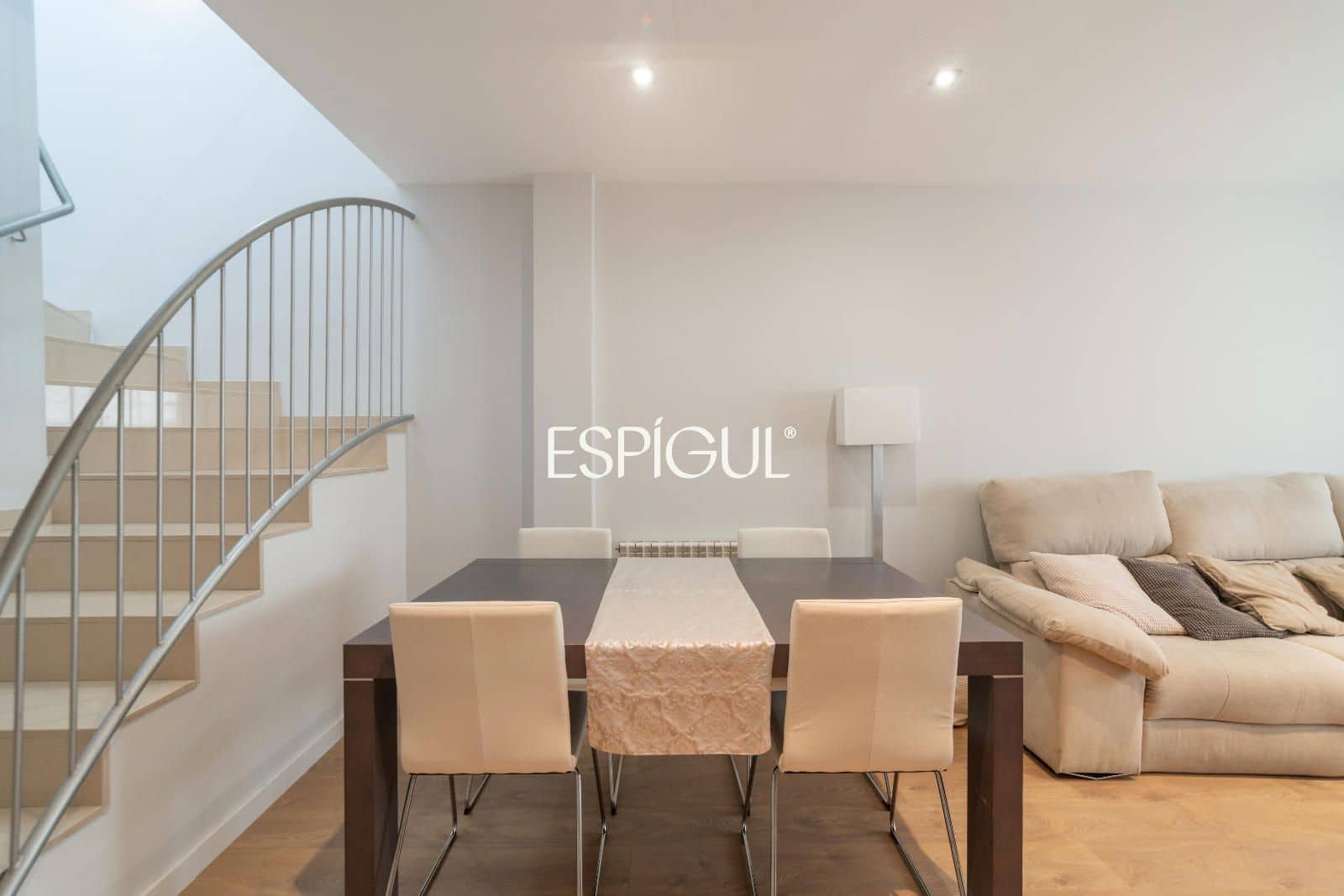 4 bedroom Villa for sale in Vilablareix with garage - € 545,000 (Ref: 10130963)