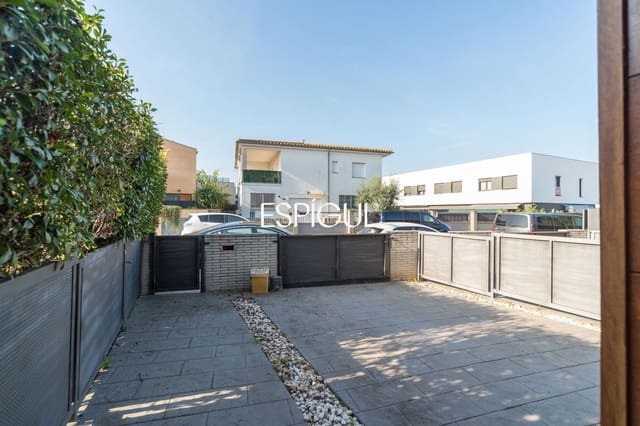 4 sovrum Villa till salu i Vilablareix med garage - 545 000 € (Ref: 10130963)
