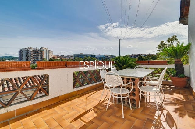 4 Zimmer Villa zu verkaufen in Girona Stadt mit Garage - 450.000 € (Ref: 10139994)