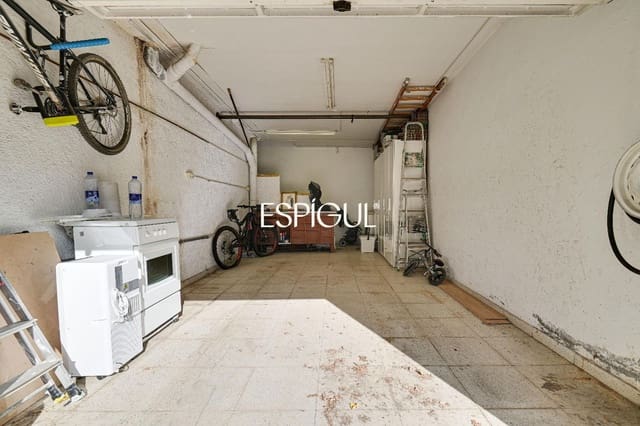4 Zimmer Villa zu verkaufen in Girona Stadt mit Garage - 450.000 € (Ref: 10139994)