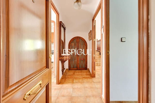 4 Zimmer Villa zu verkaufen in Girona Stadt mit Garage - 450.000 € (Ref: 10139994)