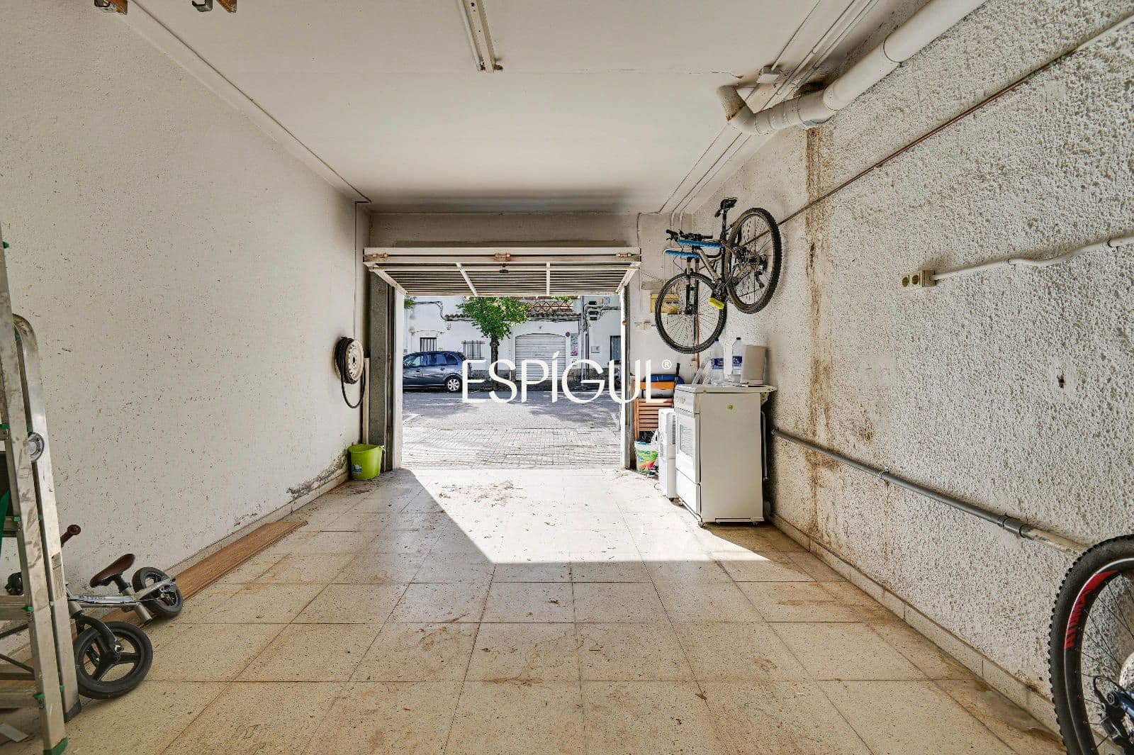 4 Zimmer Villa zu verkaufen in Girona Stadt mit Garage - 450.000 € (Ref: 10139994)