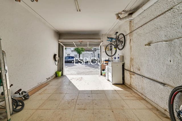 4 Zimmer Villa zu verkaufen in Girona Stadt mit Garage - 450.000 € (Ref: 10139994)