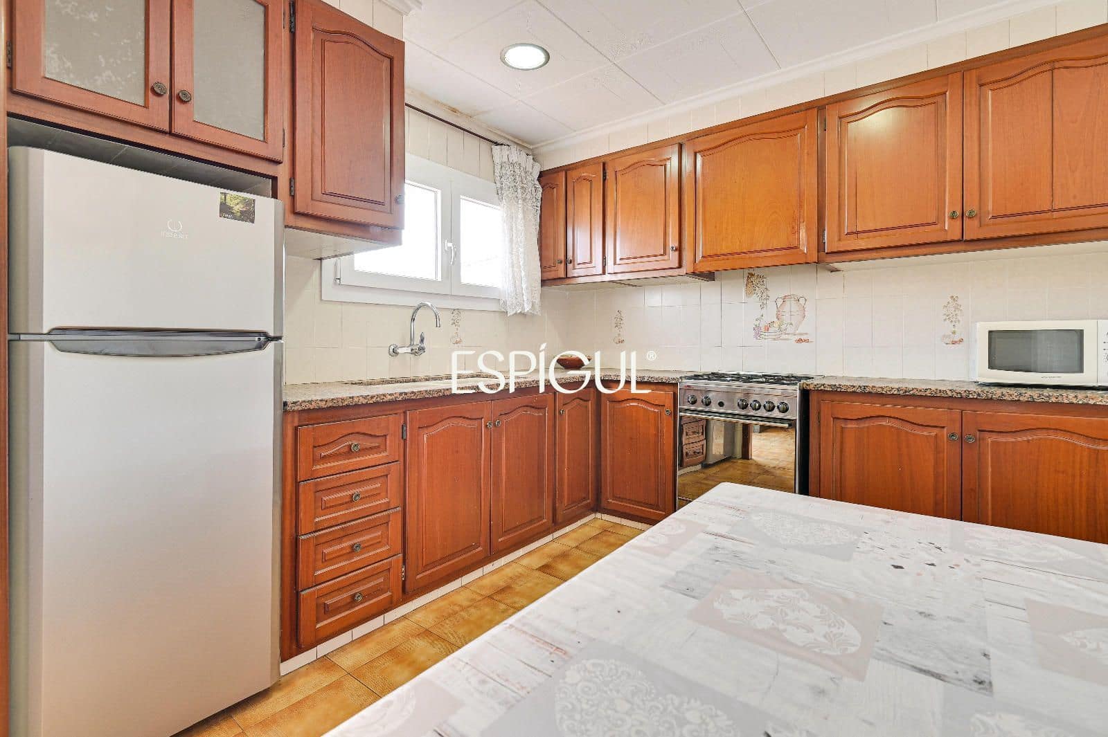 4 Zimmer Villa zu verkaufen in Girona Stadt mit Garage - 450.000 € (Ref: 10139994)