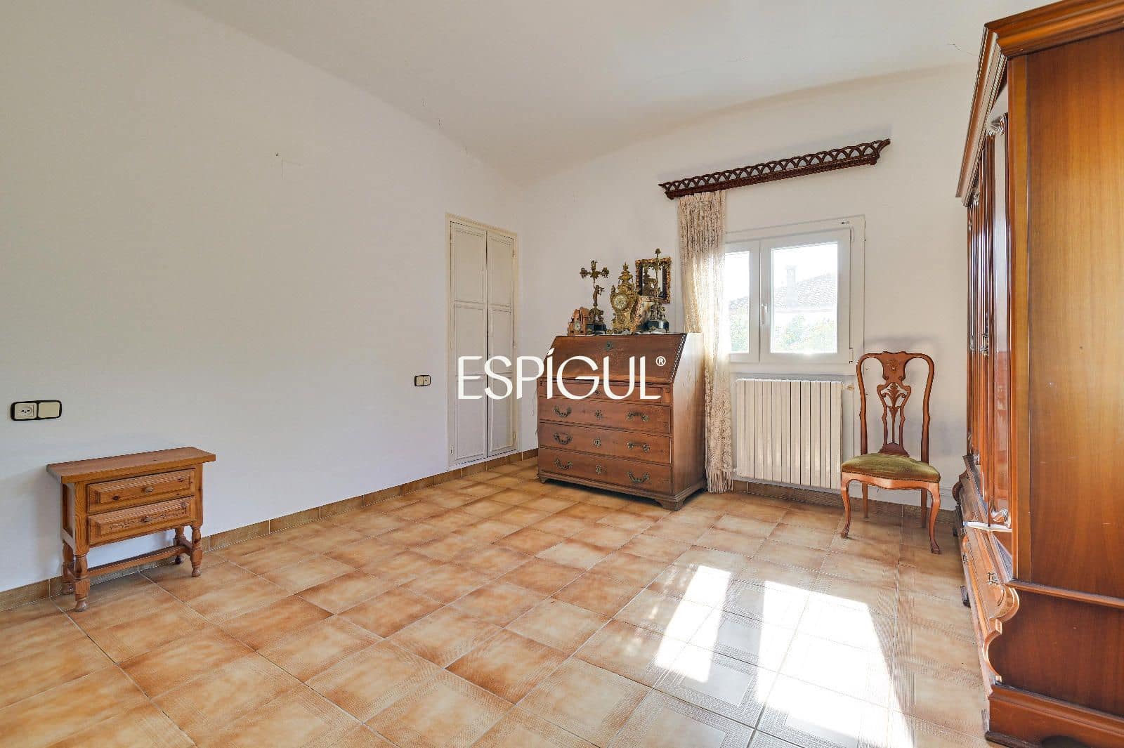4 Zimmer Villa zu verkaufen in Girona Stadt mit Garage - 450.000 € (Ref: 10139994)