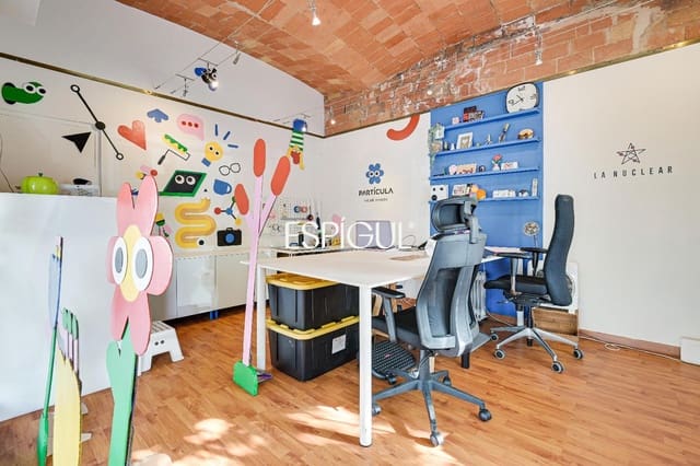 4 Zimmer Villa zu verkaufen in Girona Stadt mit Garage - 450.000 € (Ref: 10139994)