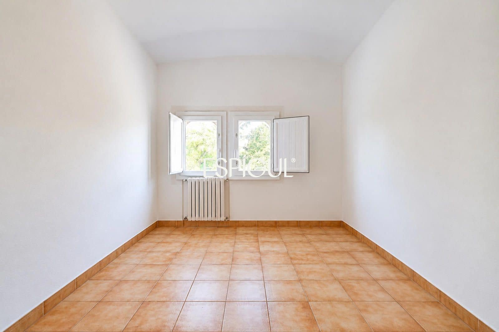 4 Zimmer Villa zu verkaufen in Girona Stadt mit Garage - 450.000 € (Ref: 10139994)
