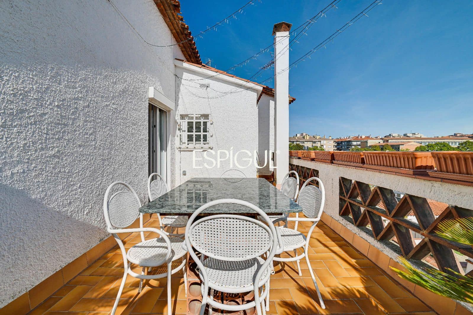 4 Zimmer Villa zu verkaufen in Girona Stadt mit Garage - 450.000 € (Ref: 10139994)