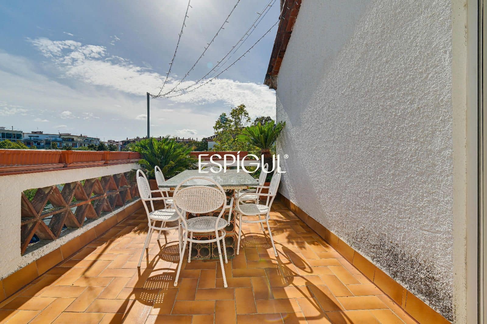 4 Zimmer Villa zu verkaufen in Girona Stadt mit Garage - 450.000 € (Ref: 10139994)
