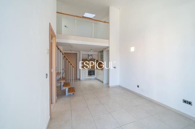 2 Zimmer Penthouse zu verkaufen in Girona Stadt - 260.000 € (Ref: 10154322)