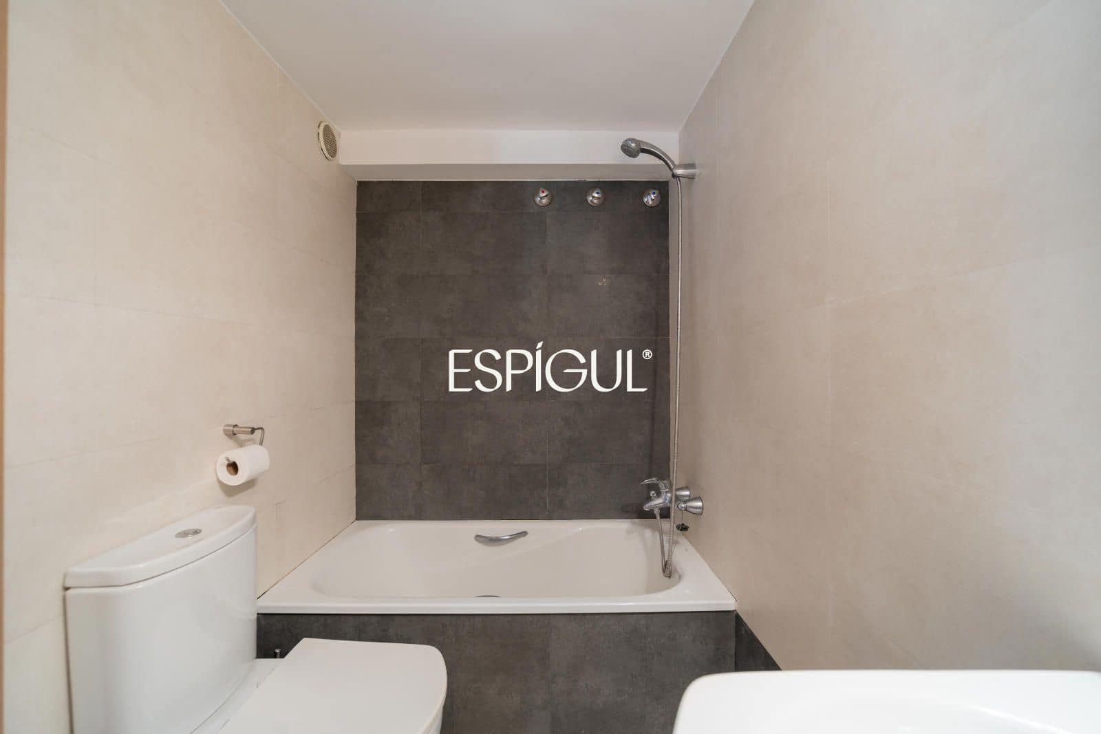2 Zimmer Penthouse zu verkaufen in Girona Stadt - 260.000 € (Ref: 10154322)