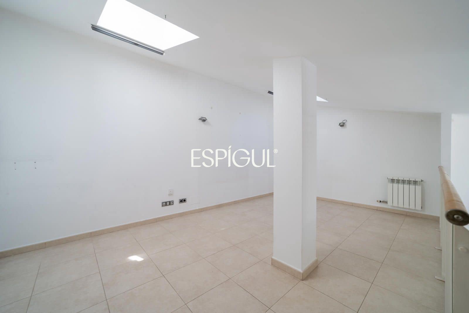 2 Zimmer Penthouse zu verkaufen in Girona Stadt - 260.000 € (Ref: 10154322)