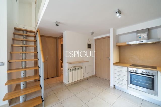 2 Zimmer Penthouse zu verkaufen in Girona Stadt - 260.000 € (Ref: 10154322)